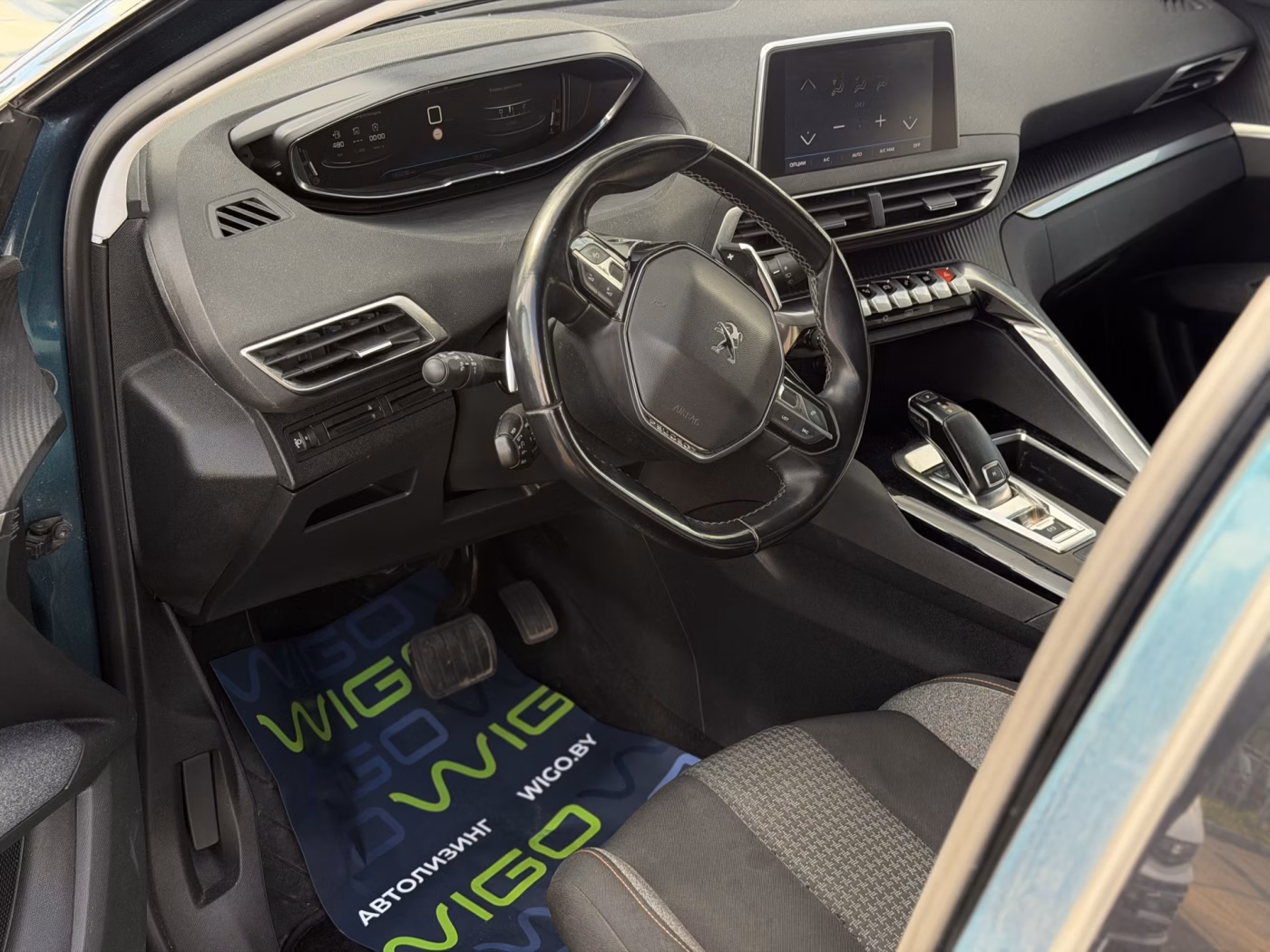 Peugeot 5008 фото 15