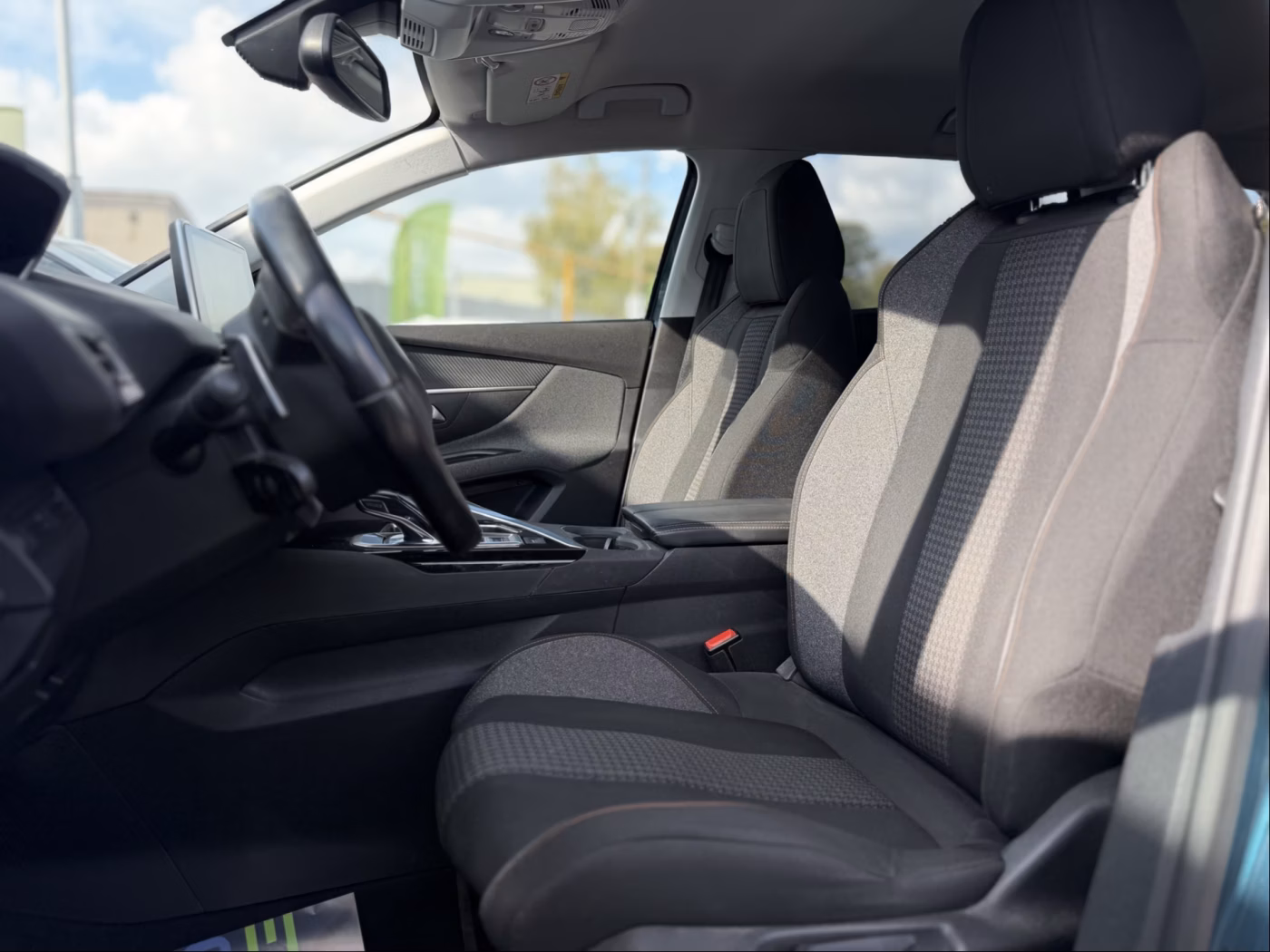 Peugeot 5008 фото 17