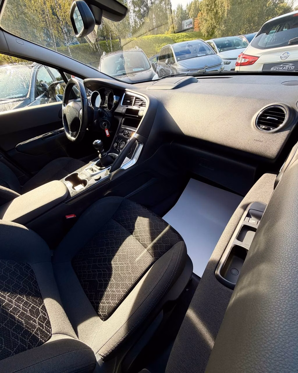 Peugeot 3008 фото 12