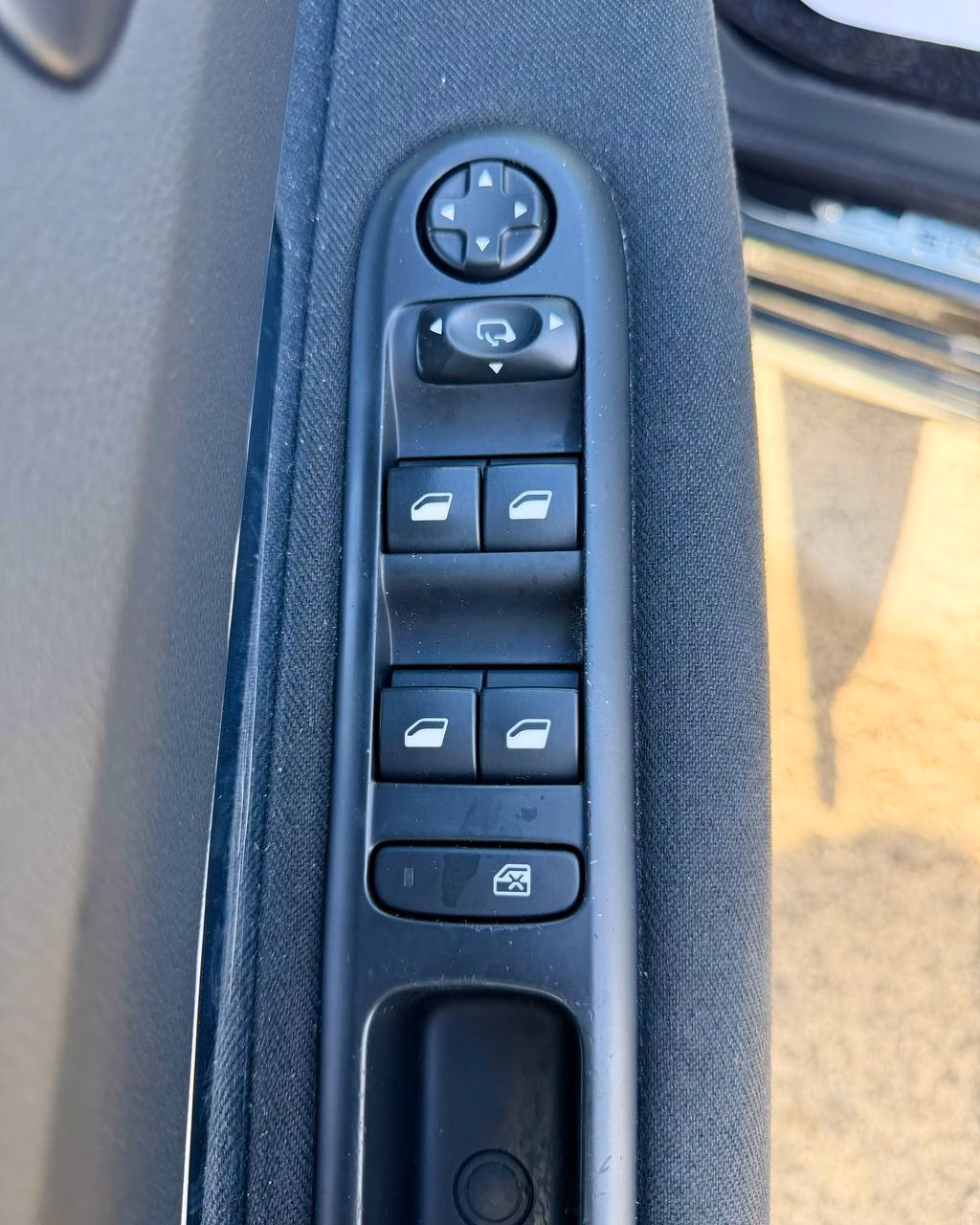 Peugeot 3008 фото 15