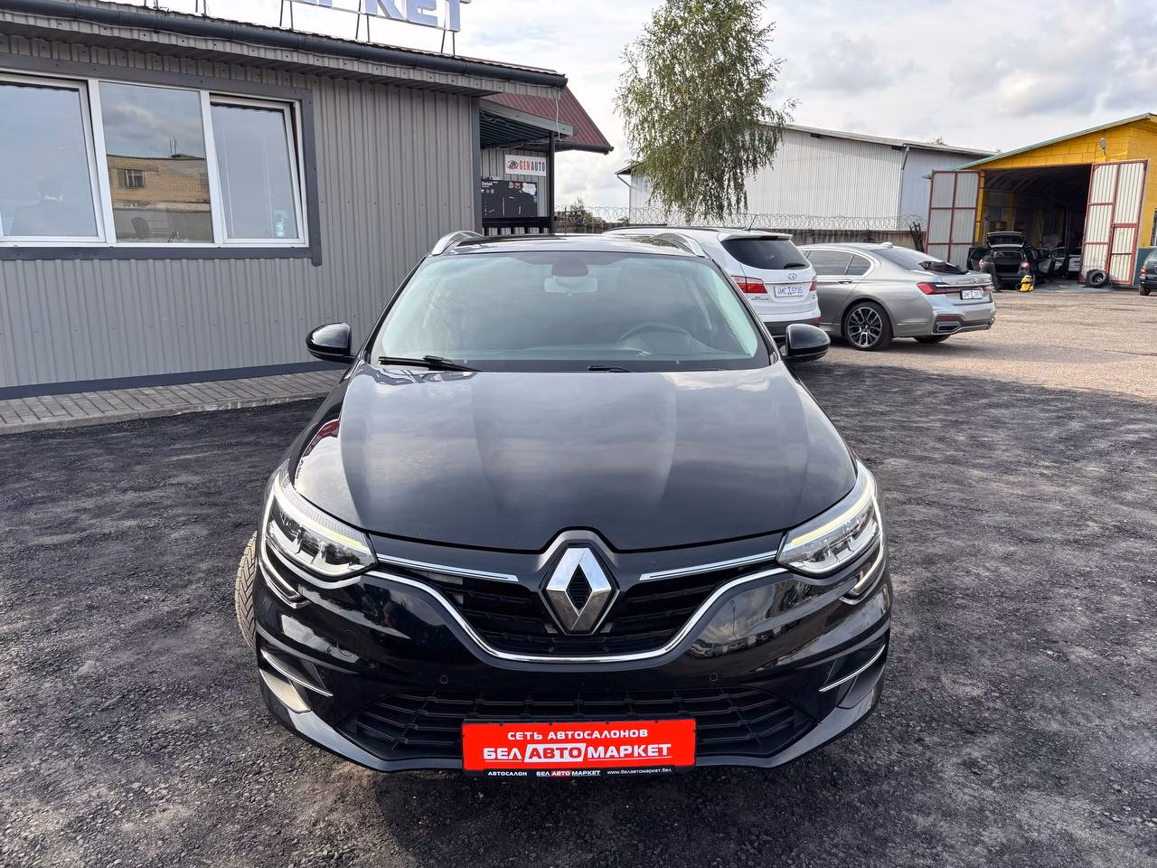 Renault Megane фото 2