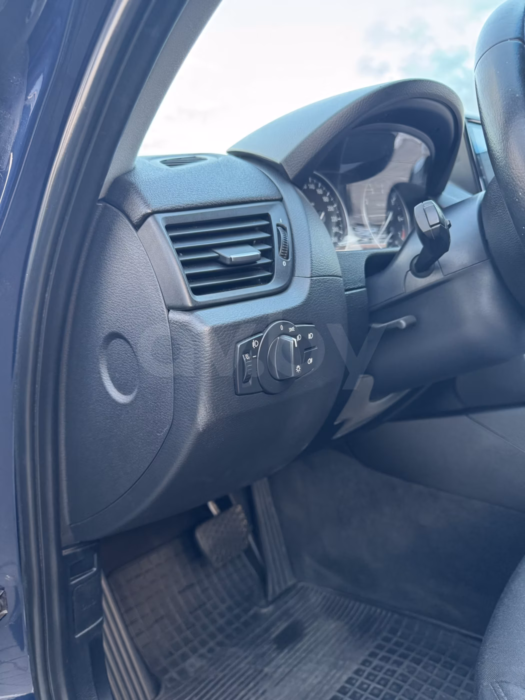 BMW X1 фото 19
