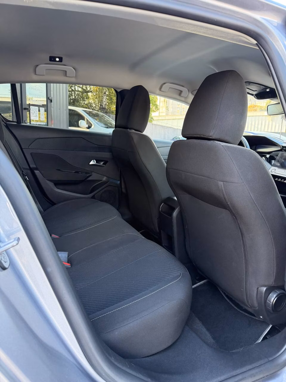 Peugeot 308 фото 12