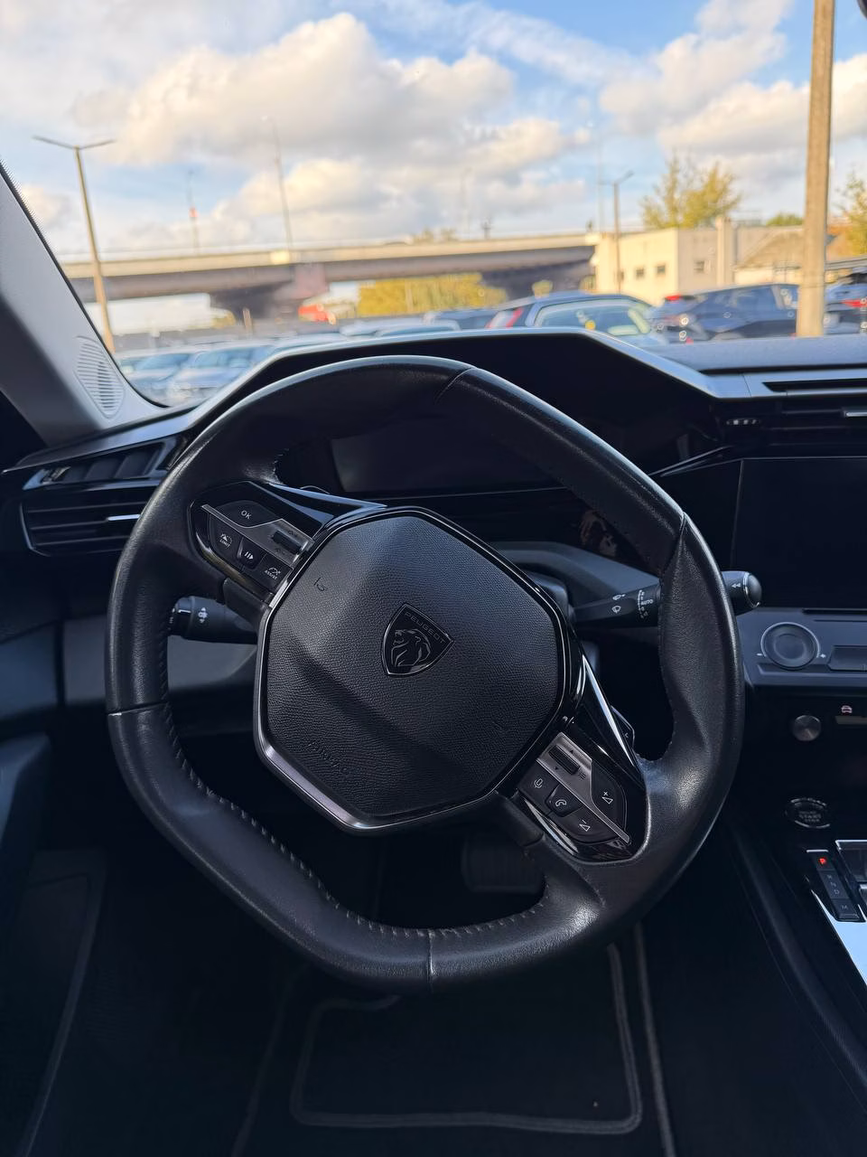 Peugeot 308 фото 14