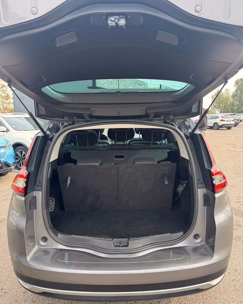 Renault Grand Scenic фото 14