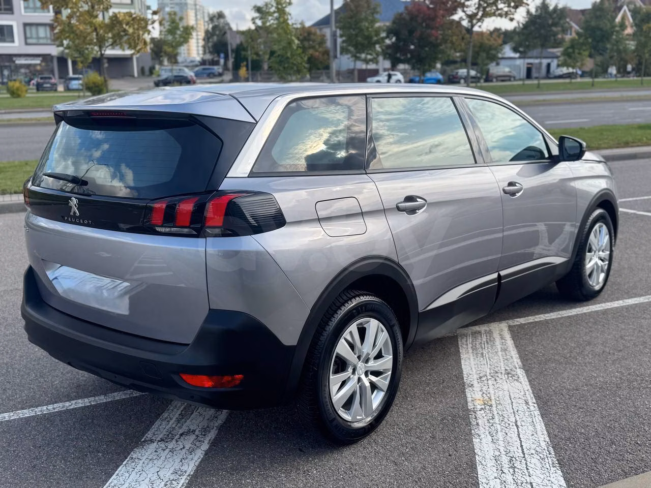 Peugeot 5008 фото 5