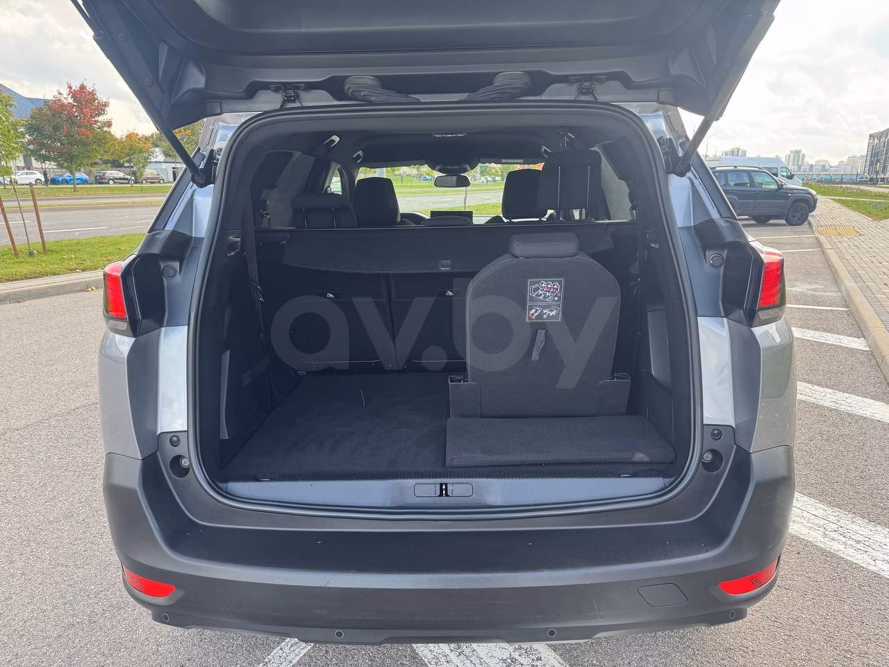 Peugeot 5008 фото 9
