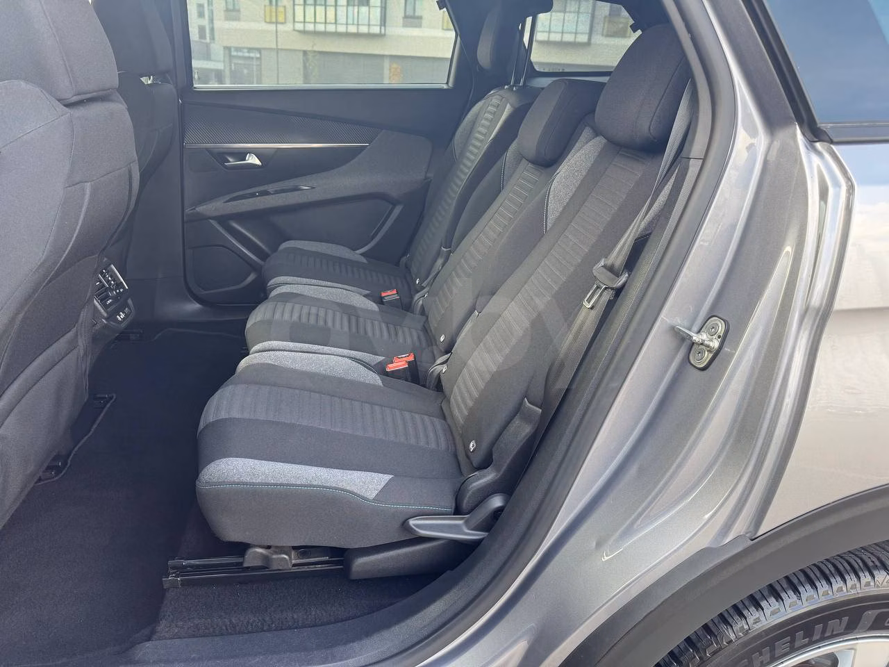 Peugeot 5008 фото 10