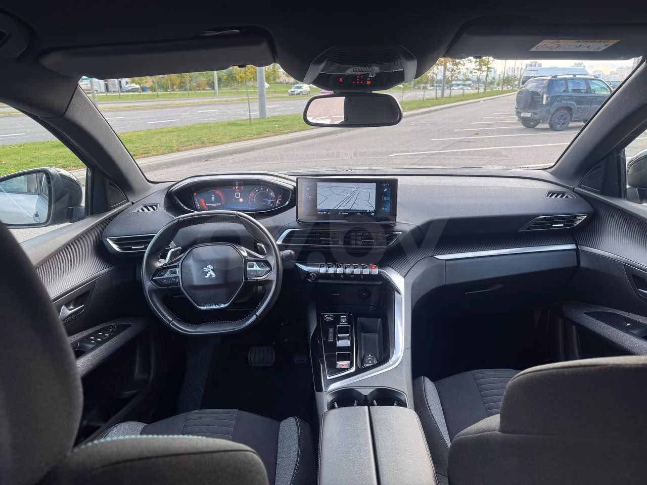 Peugeot 5008 фото 12
