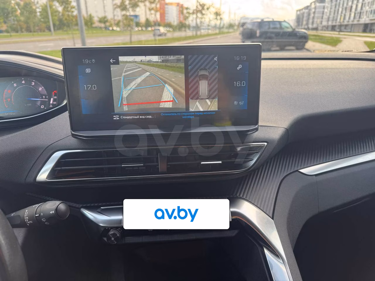 Peugeot 5008 фото 16