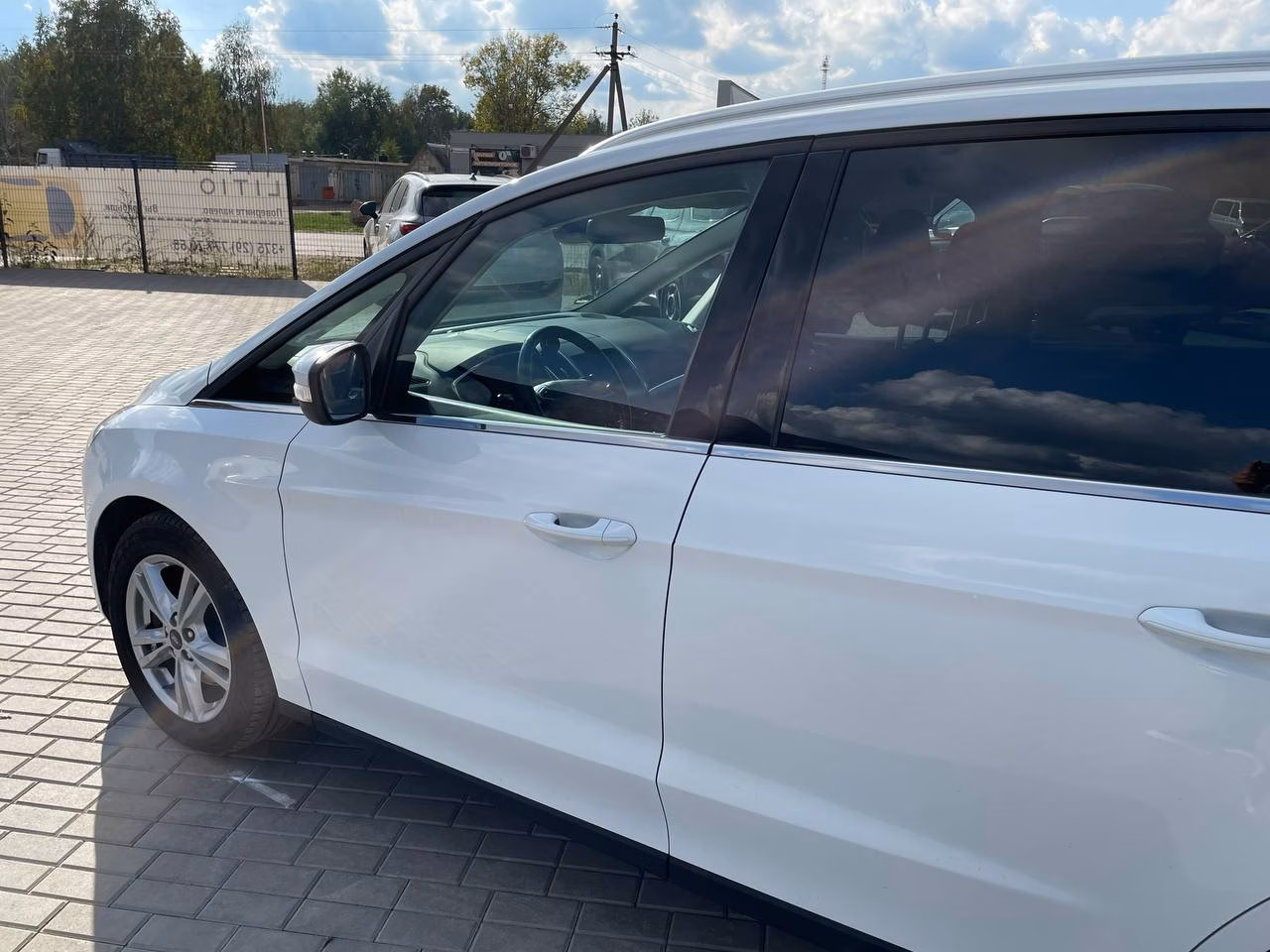Ford Galaxy фото 3