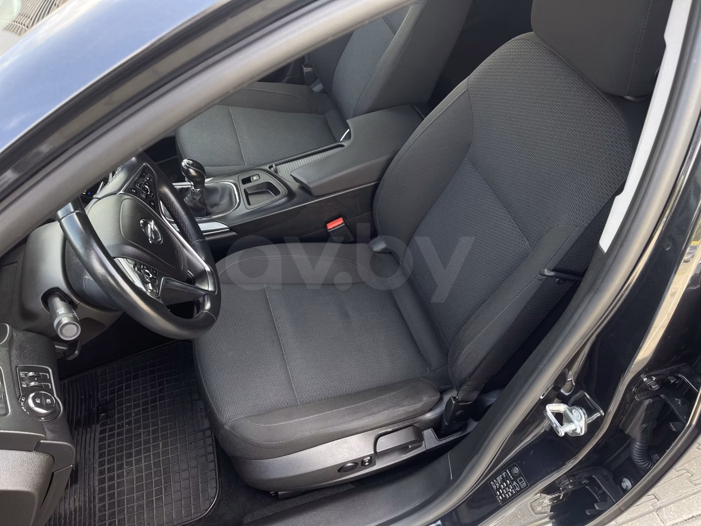 Opel Insignia фото 17