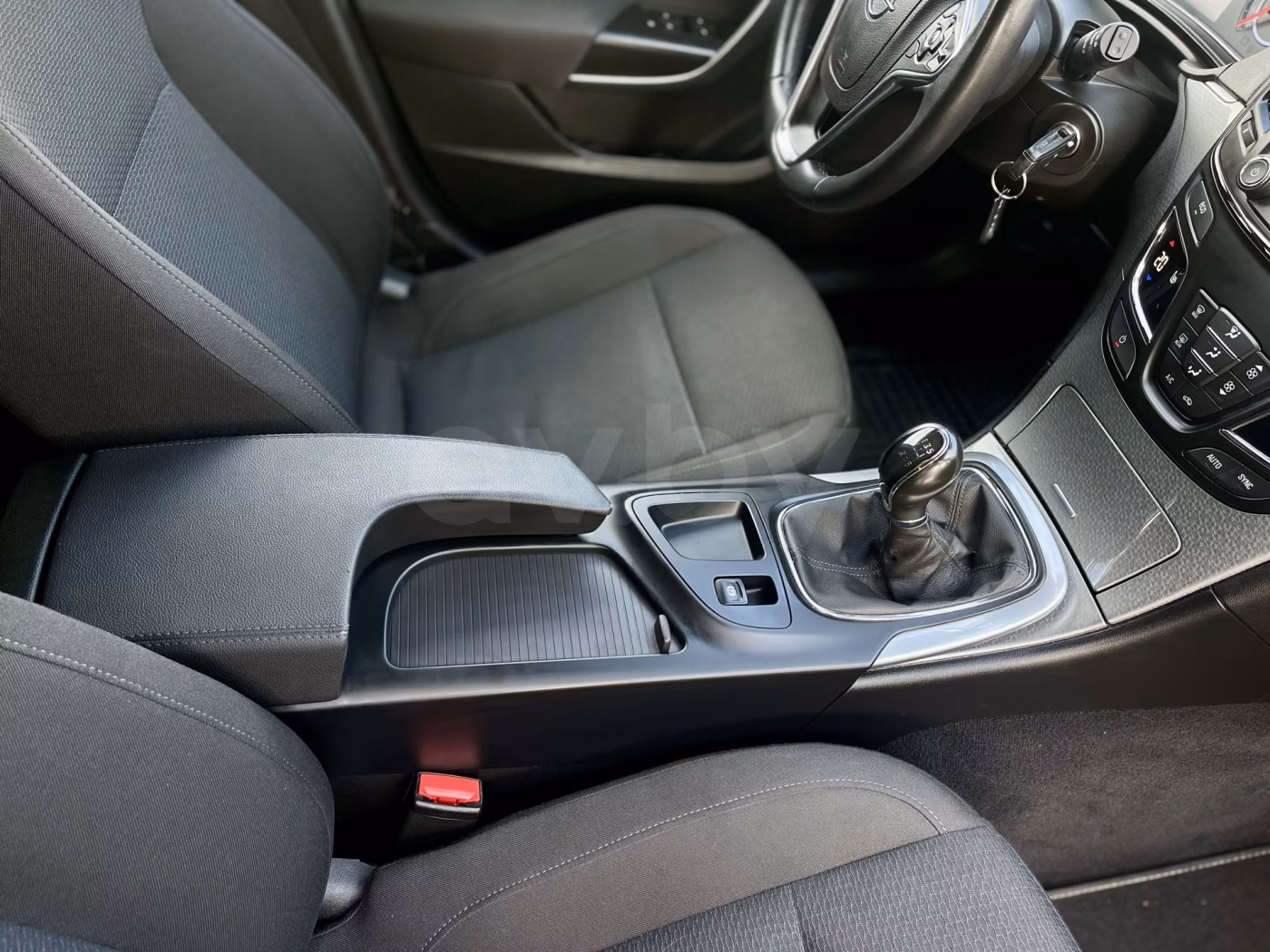 Opel Insignia фото 18