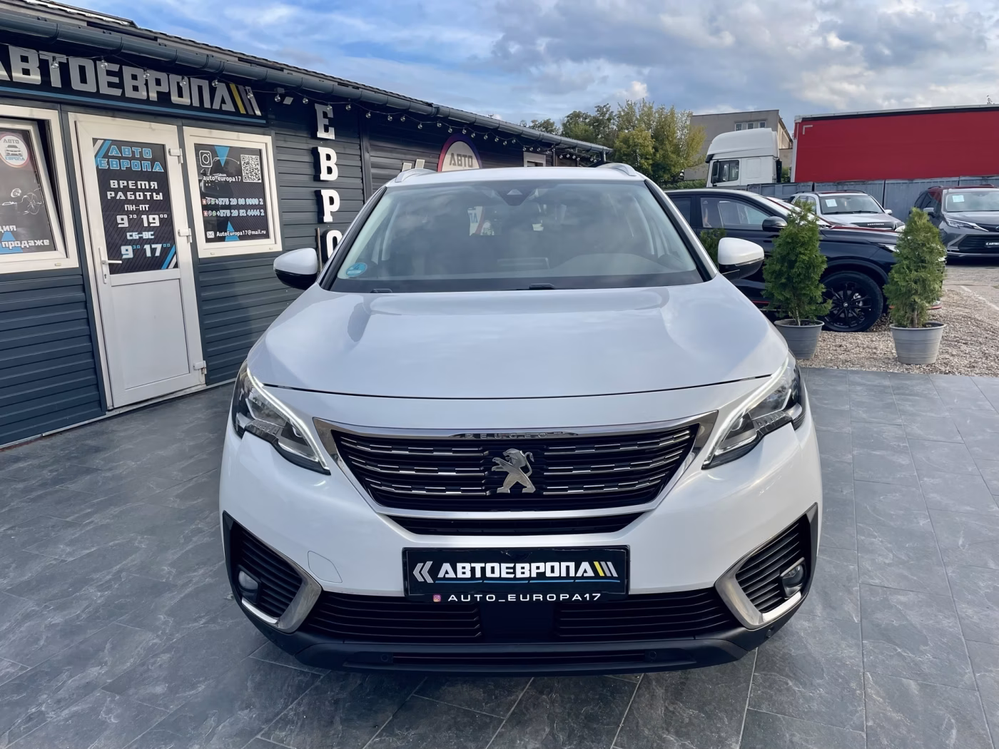 Peugeot 5008 фото 3
