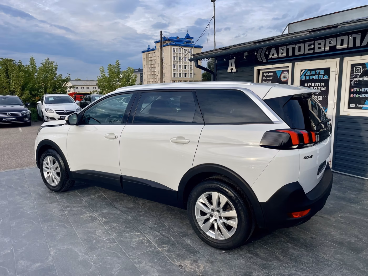 Peugeot 5008 фото 5