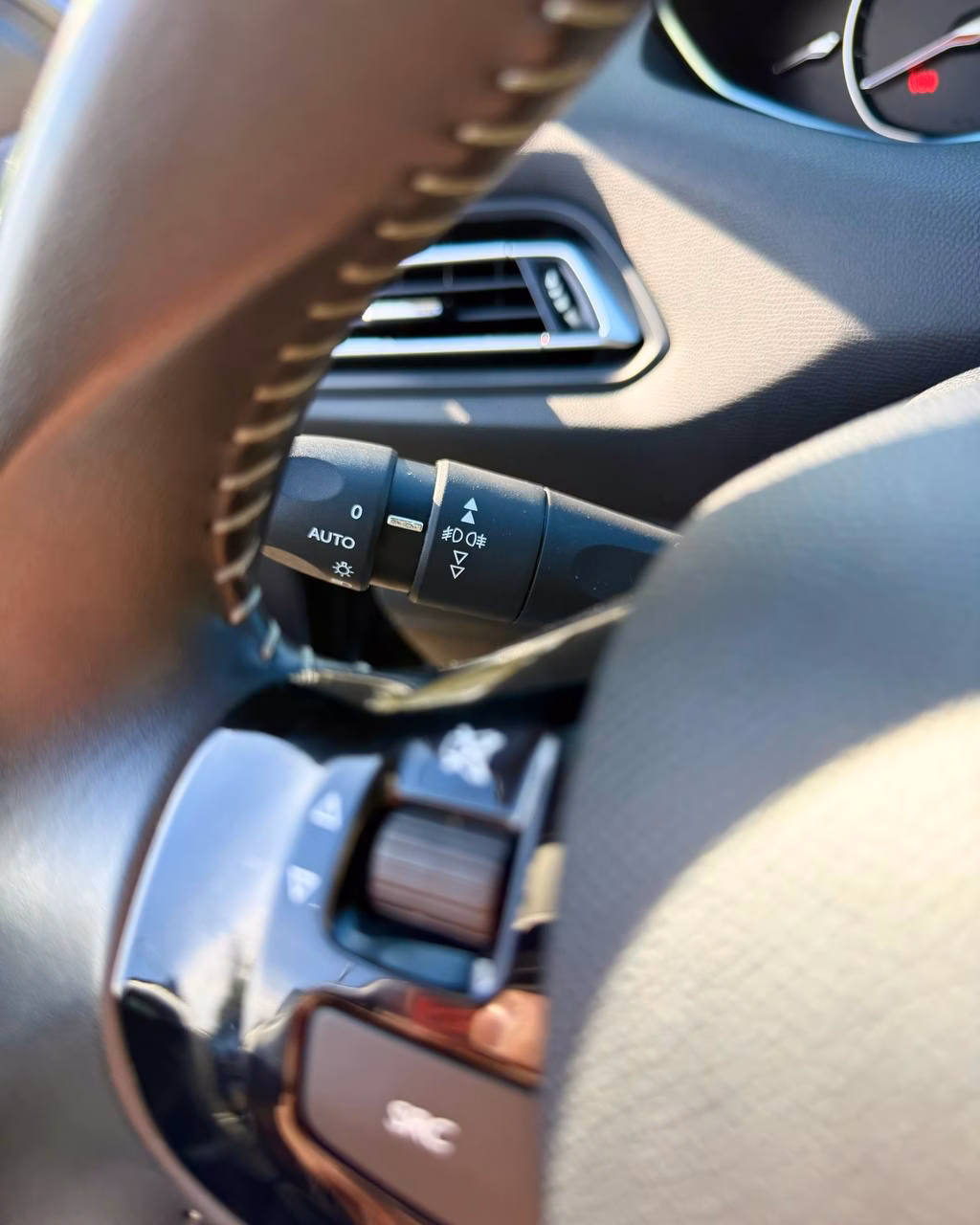 Peugeot 308 фото 19