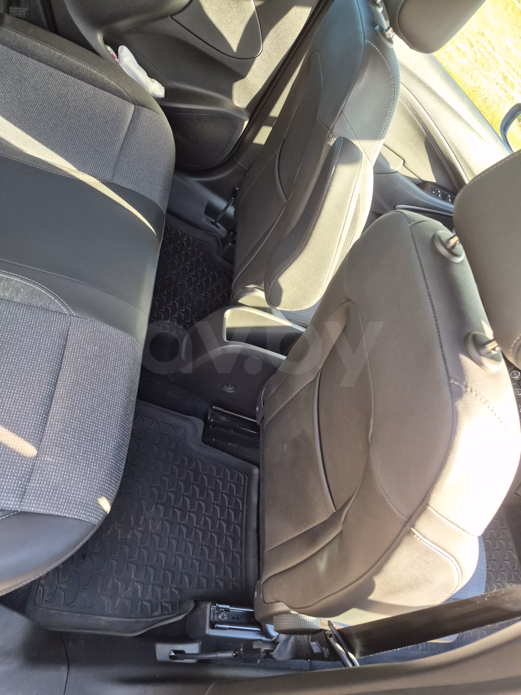 Opel Crossland X фото 12