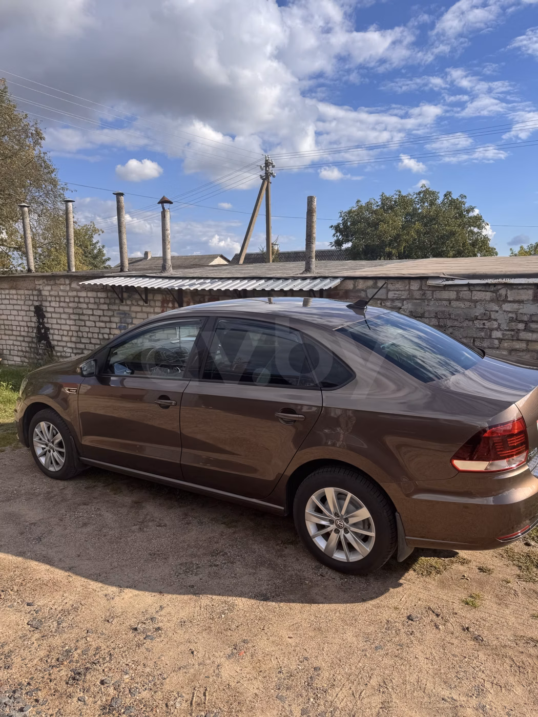 Volkswagen Polo Sedan фото 4