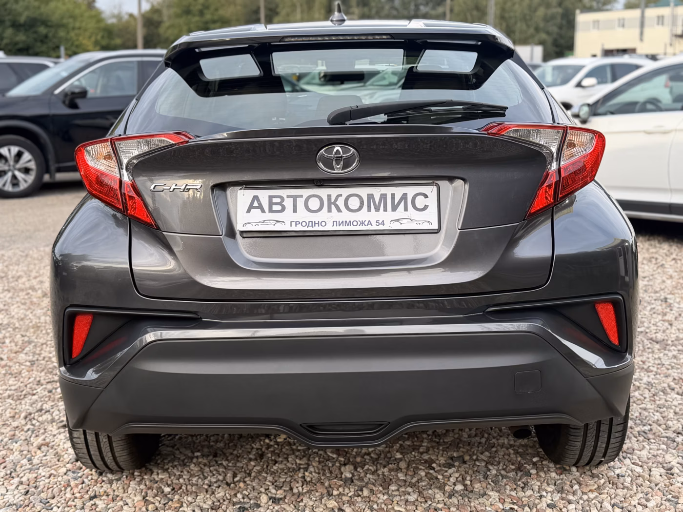 Toyota C-HR фото 3