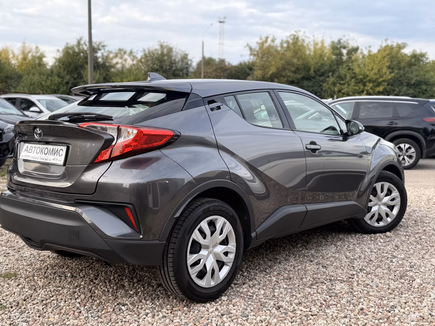 Toyota C-HR фото 4