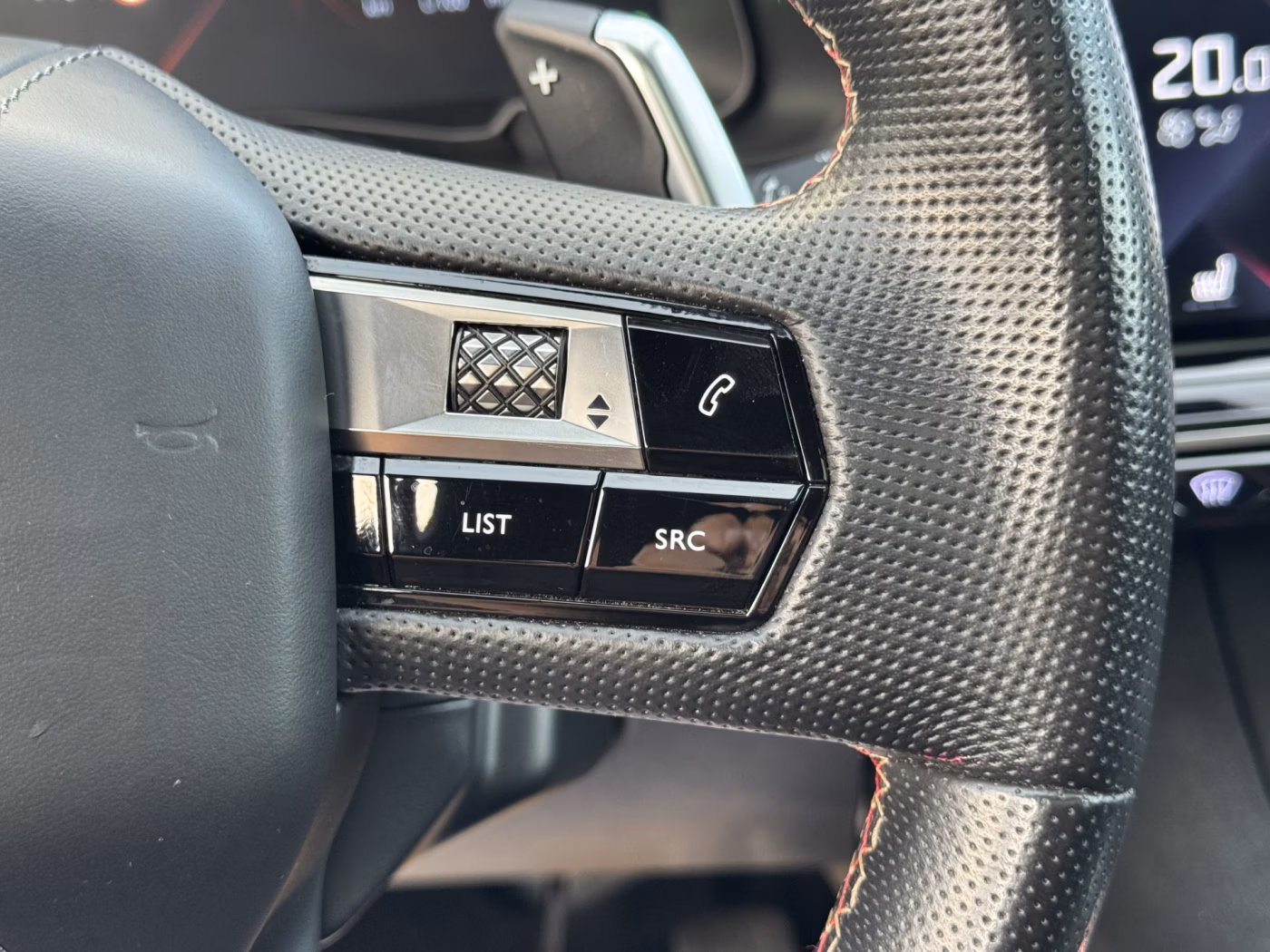 DS 7 Crossback фото 19