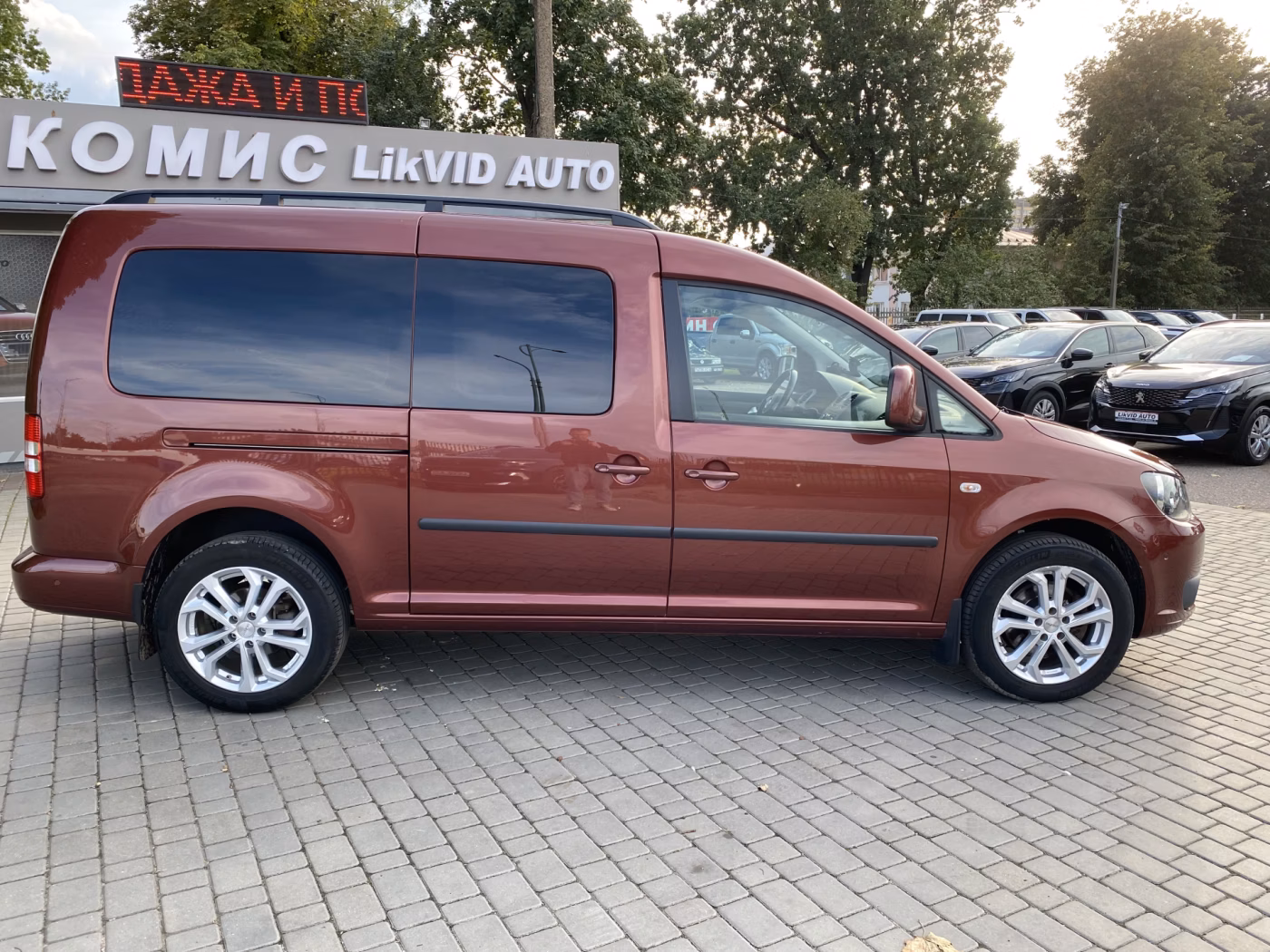Volkswagen Caddy MAXI фото 11