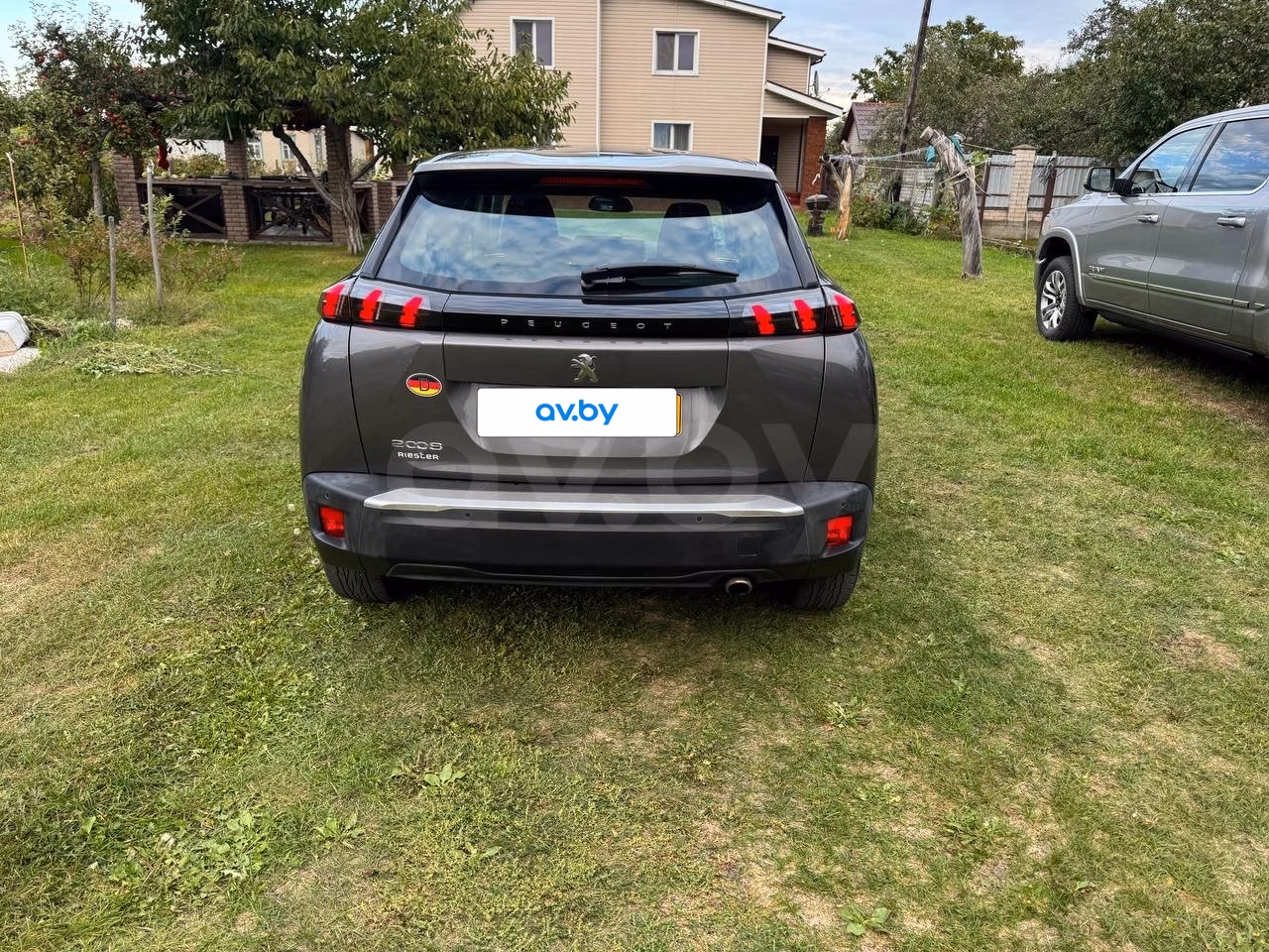 Peugeot 2008 фото 5