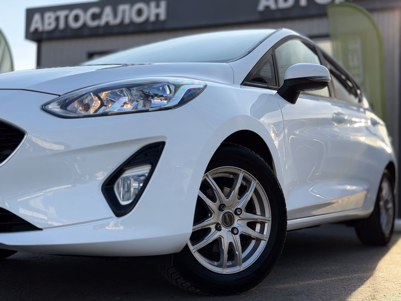 Ford Fiesta фото 2