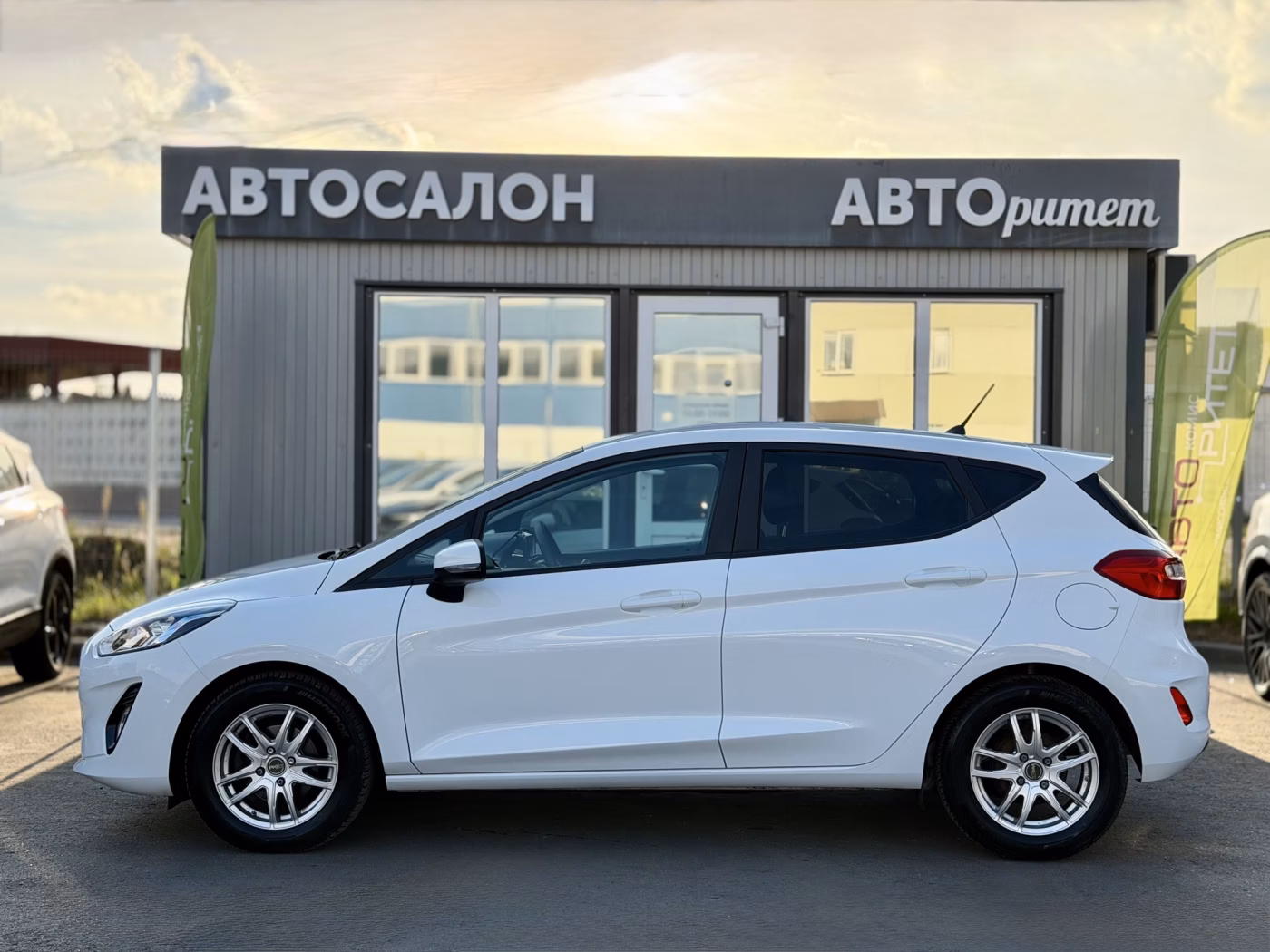 Ford Fiesta фото 10