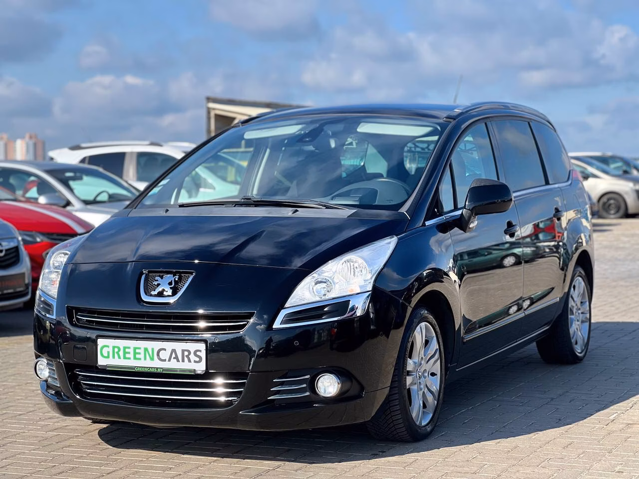 Peugeot 5008 фото 3
