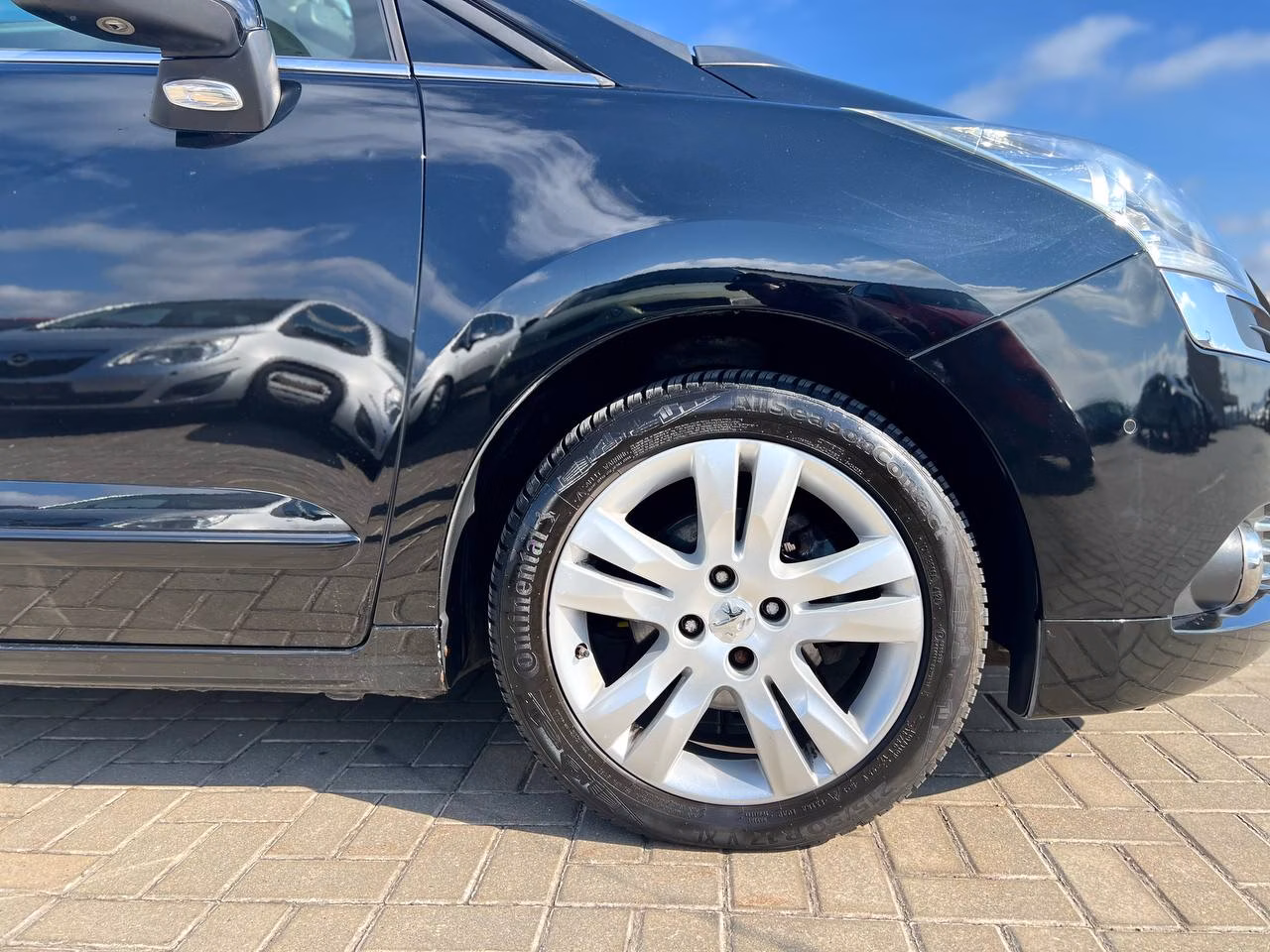 Peugeot 5008 фото 4