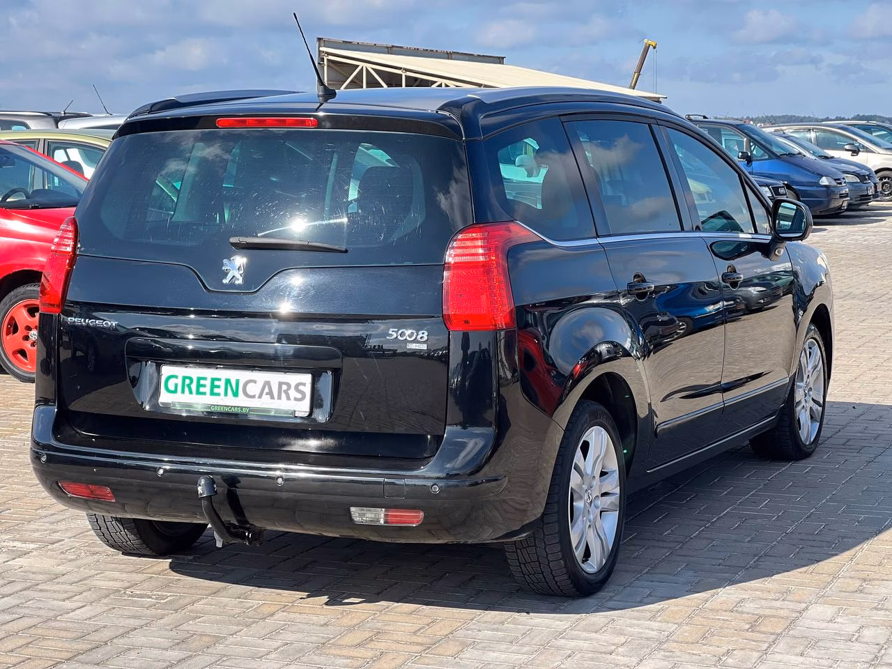 Peugeot 5008 фото 10