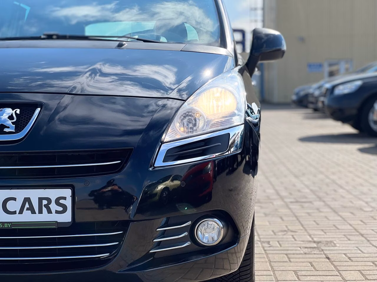 Peugeot 5008 фото 13