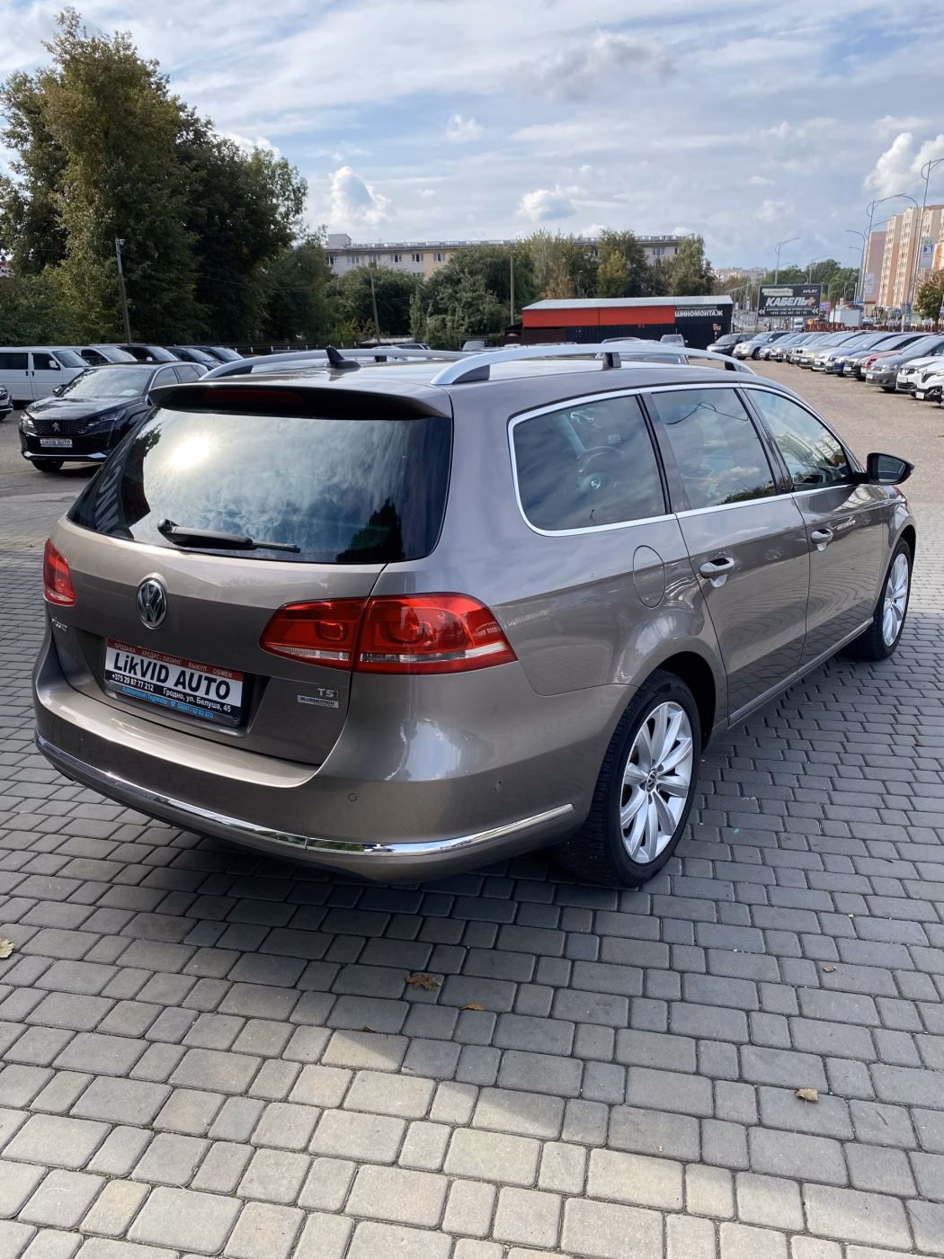 Volkswagen Passat фото 19