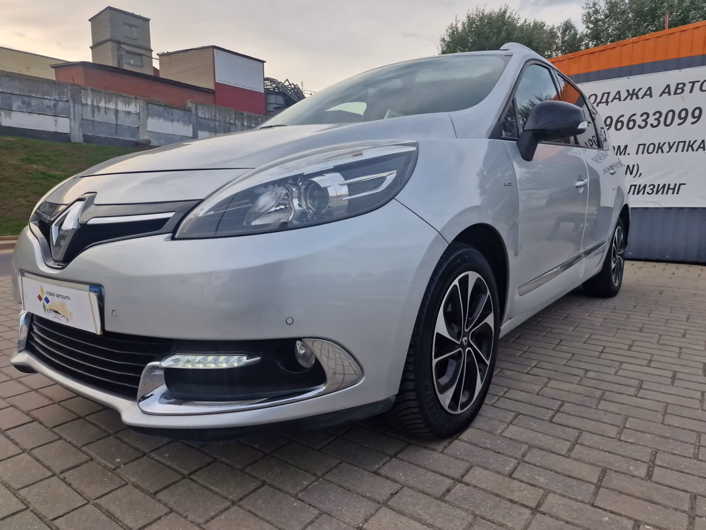 Renault Grand Scenic фото 3
