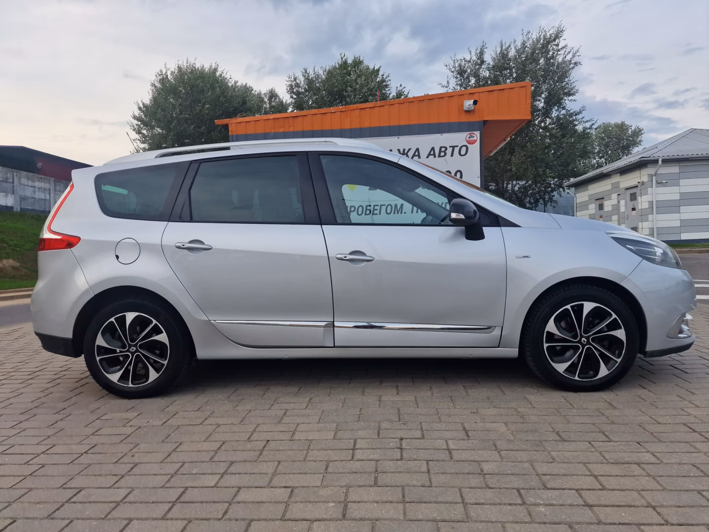 Renault Grand Scenic фото 5