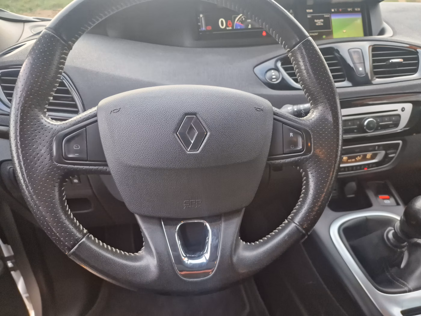 Renault Grand Scenic фото 11