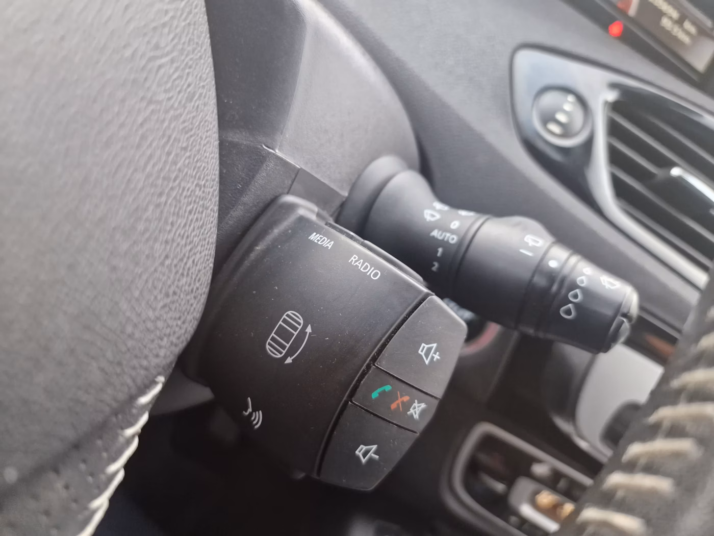 Renault Grand Scenic фото 18