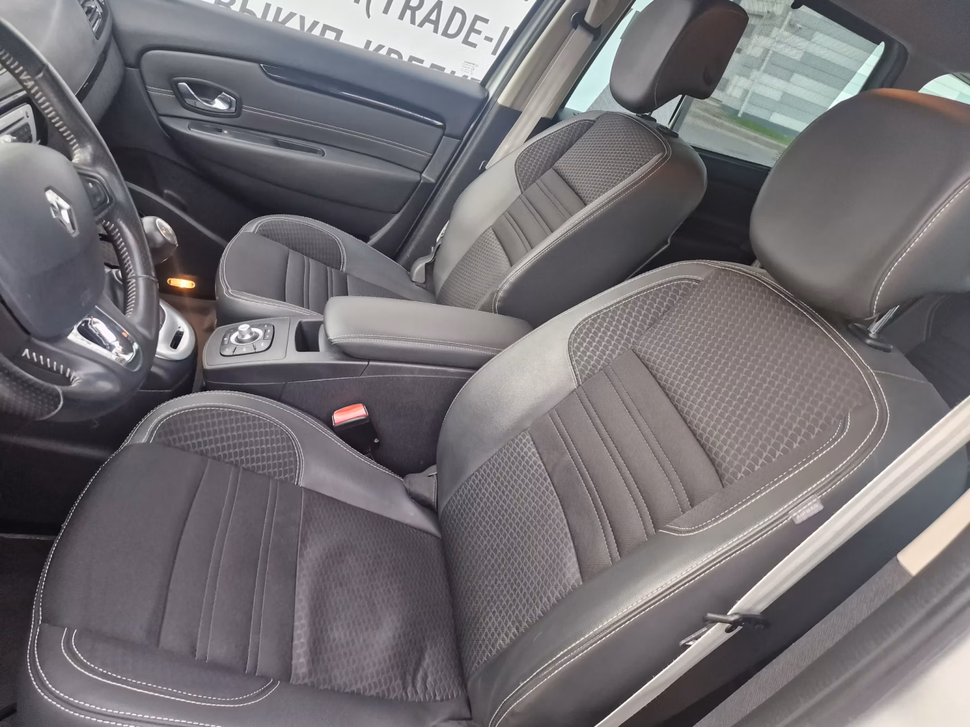 Renault Grand Scenic фото 19
