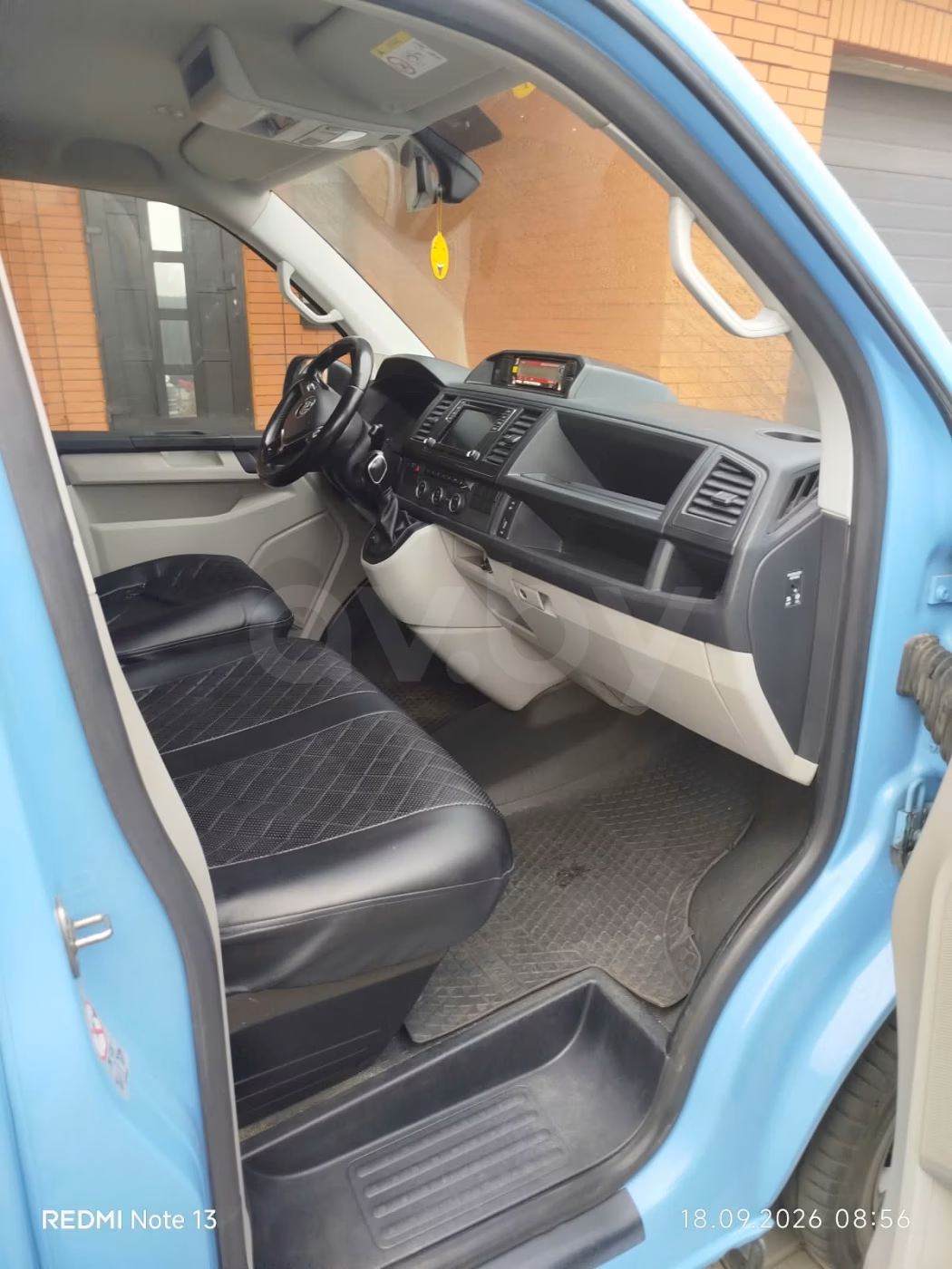Volkswagen Caravelle фото 8
