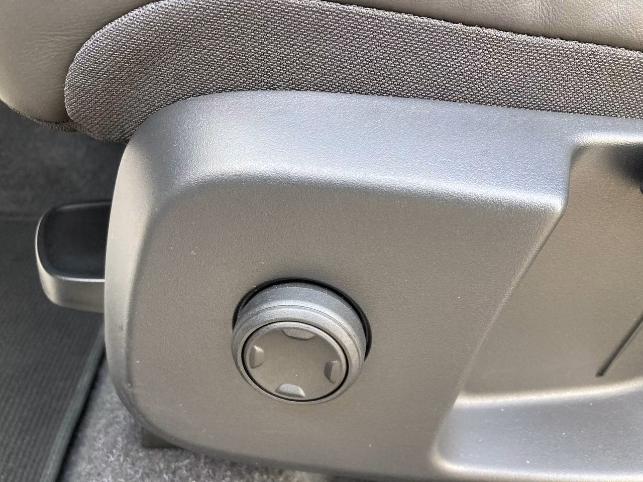 Volvo XC40 фото 15