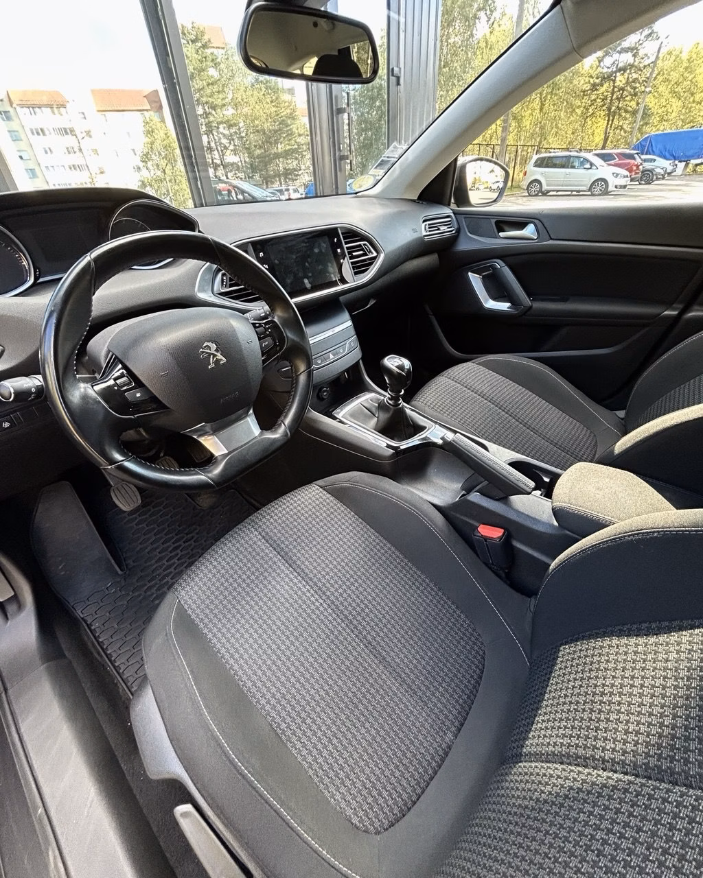 Peugeot 308 фото 10