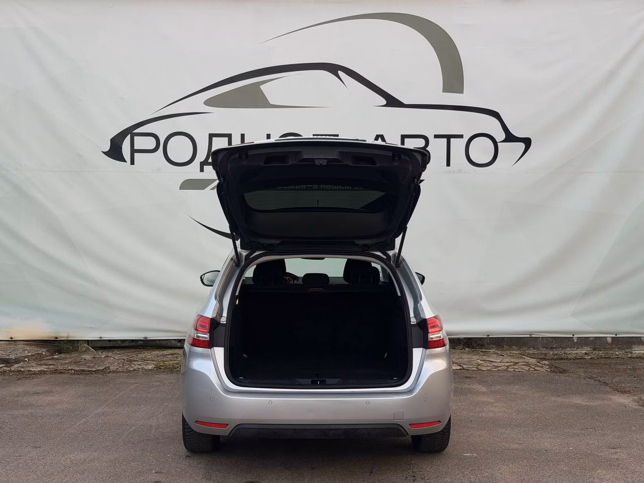 Peugeot 308 фото 7
