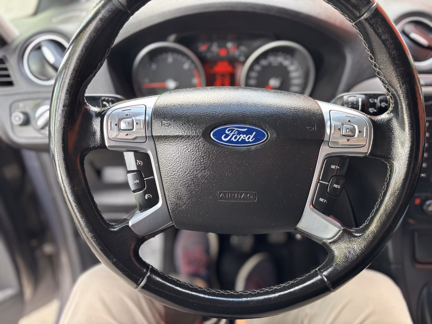 Ford Galaxy фото 11