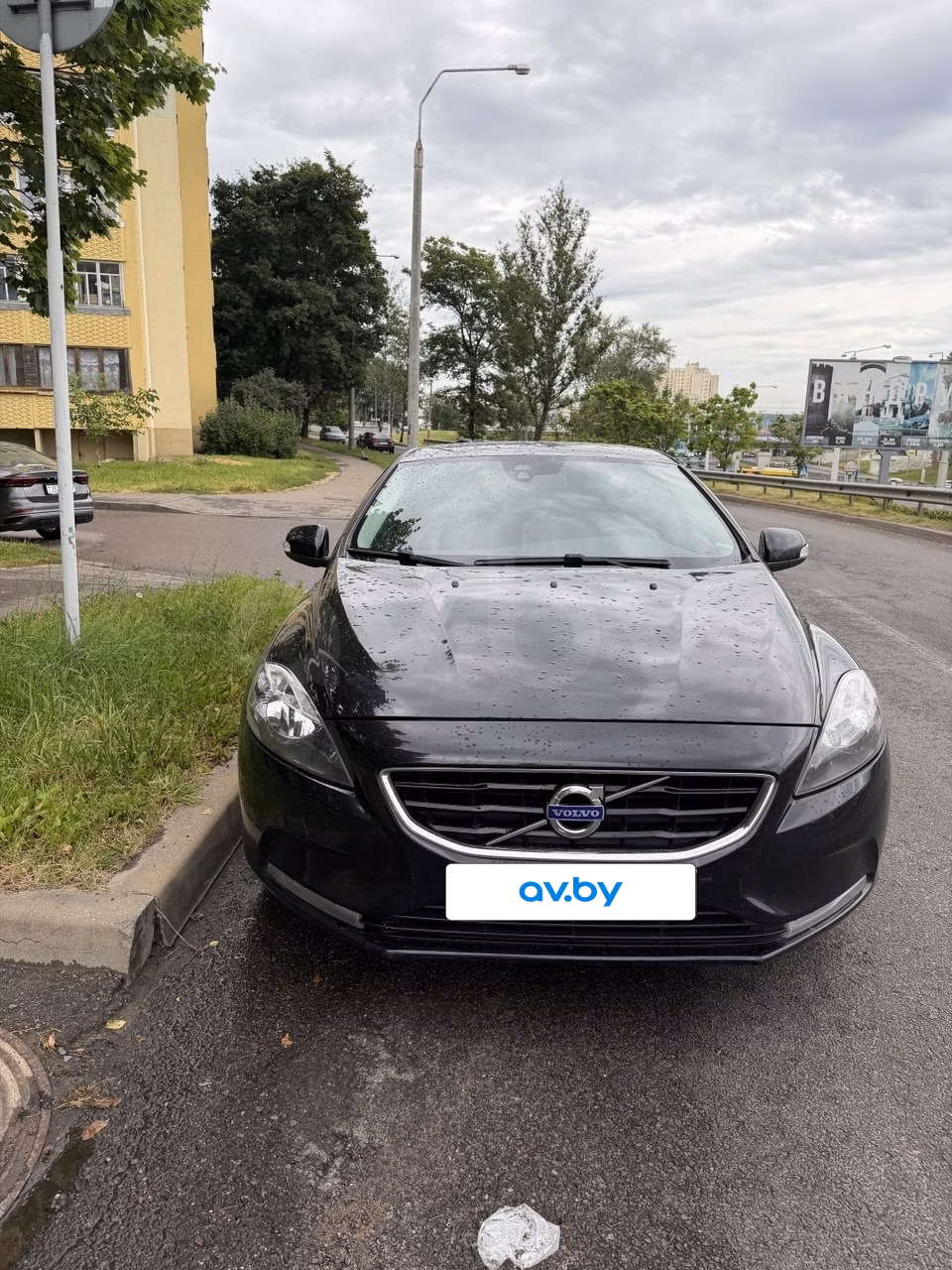 Volvo V40