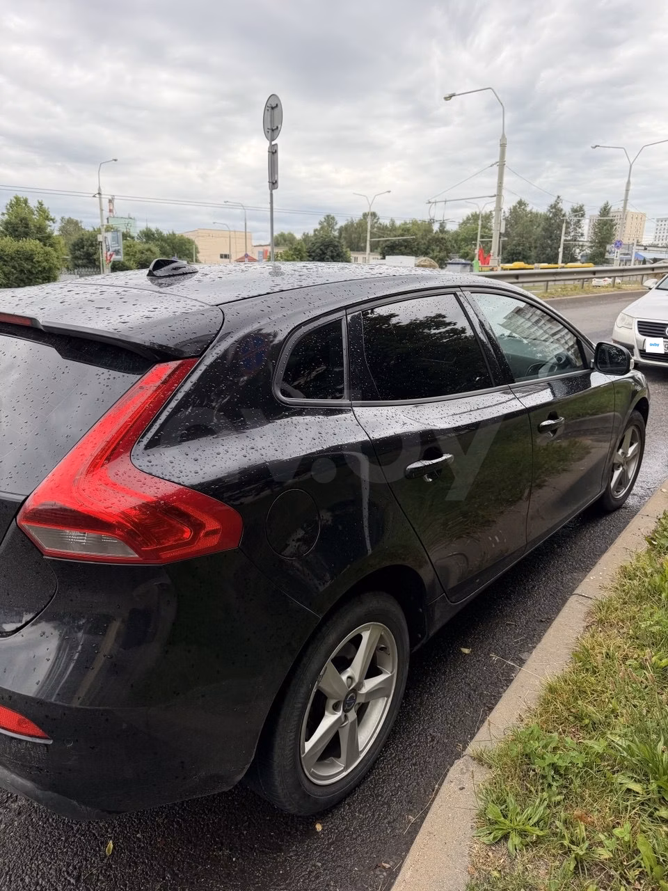Volvo V40 фото 3