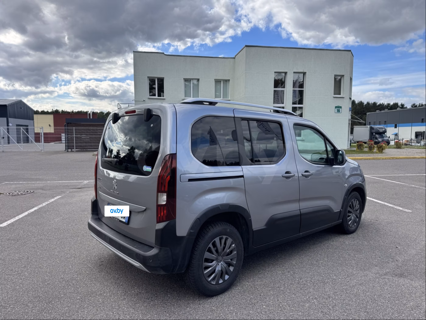 Peugeot Rifter фото 5