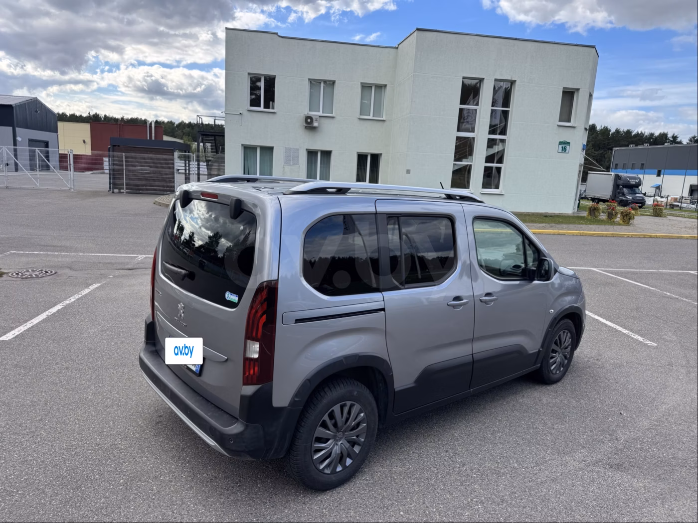 Peugeot Rifter фото 8