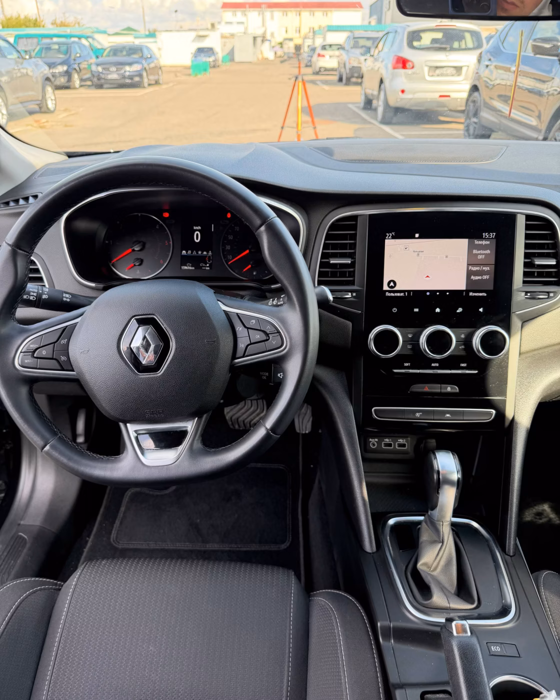 Renault Megane фото 10