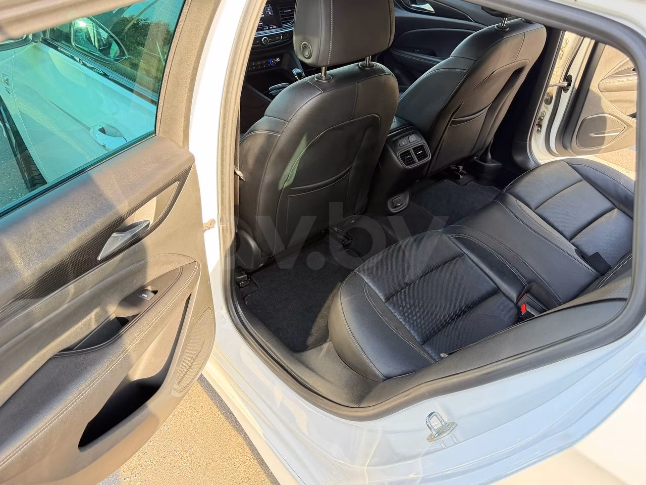 Opel Insignia фото 13